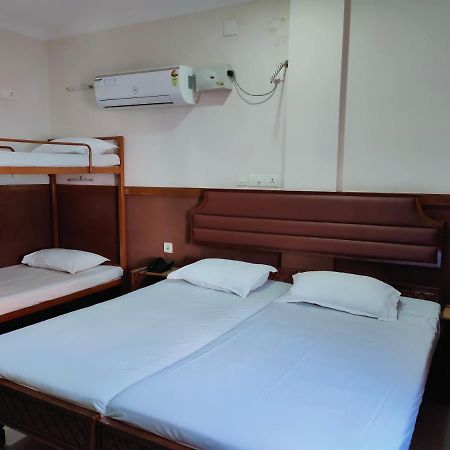 Hotel Maple Regency Kochi Luaran gambar