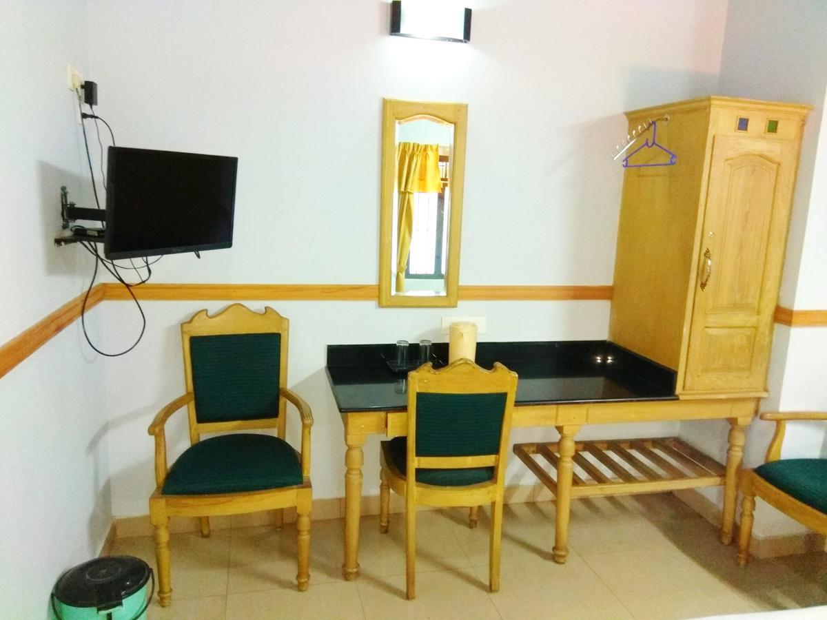 Hotel Maple Regency Kochi Luaran gambar