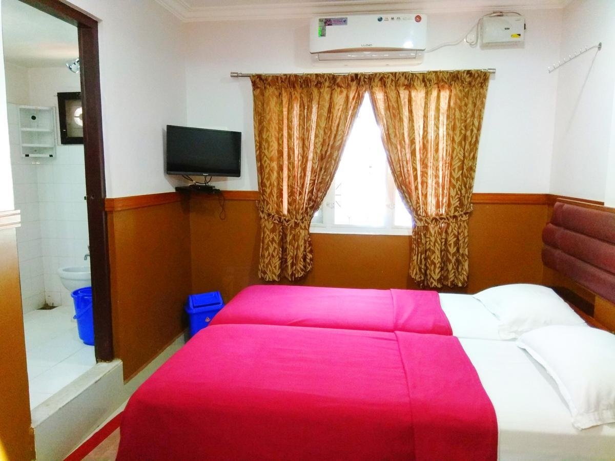 Hotel Maple Regency Kochi Luaran gambar