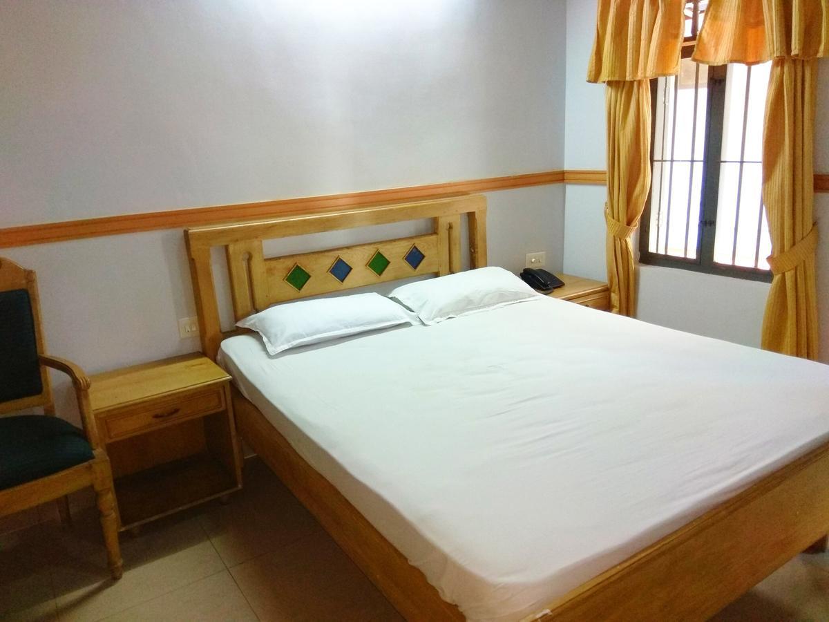 Hotel Maple Regency Kochi Luaran gambar