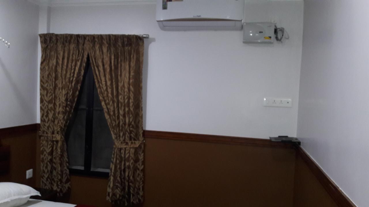 Hotel Maple Regency Kochi Luaran gambar