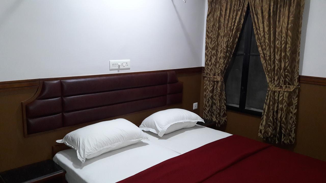 Hotel Maple Regency Kochi Luaran gambar