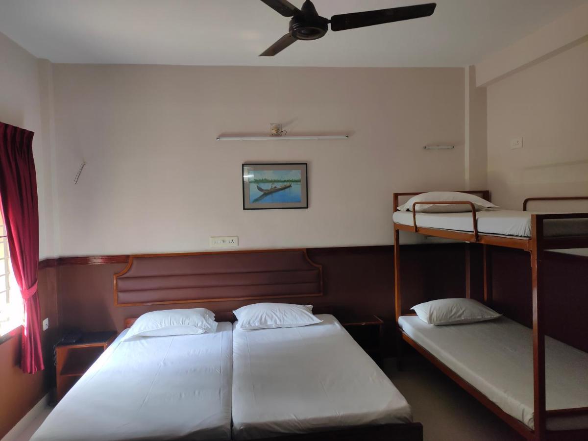 Hotel Maple Regency Kochi Luaran gambar