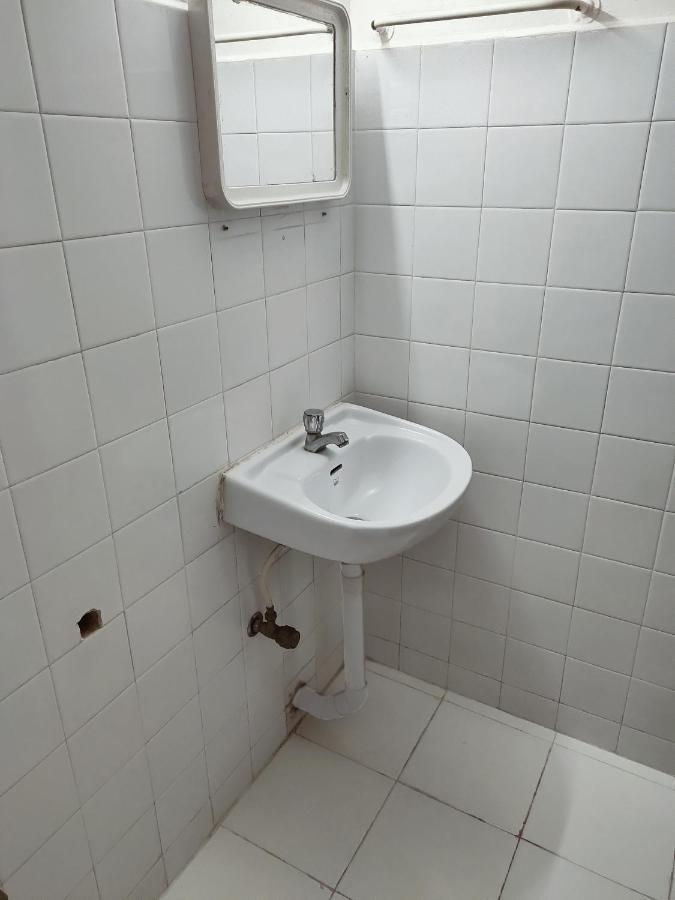 Hotel Maple Regency Kochi Luaran gambar