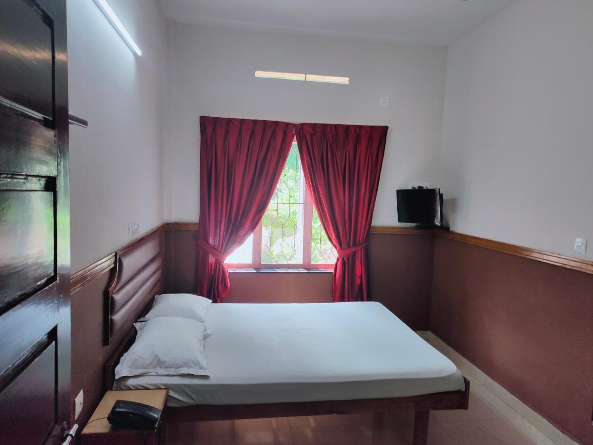 Hotel Maple Regency Kochi Luaran gambar